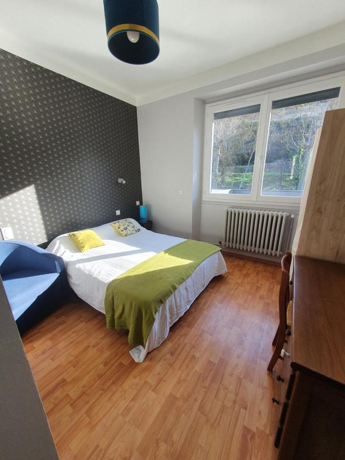 Chambre Privee Du Majestic Saint-Affrique Exteriör bild